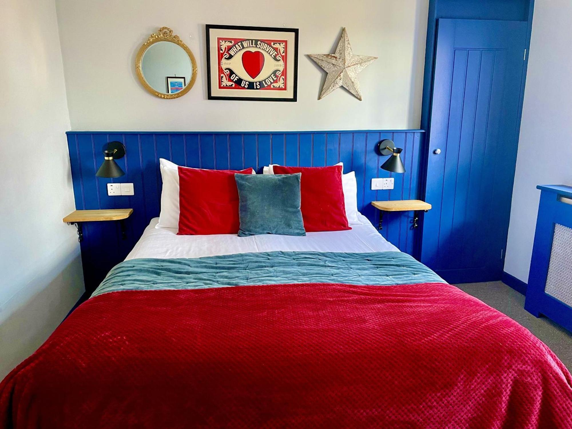 No: 1 The Esplanade Guest Accommodation. Tenby Exteriör bild