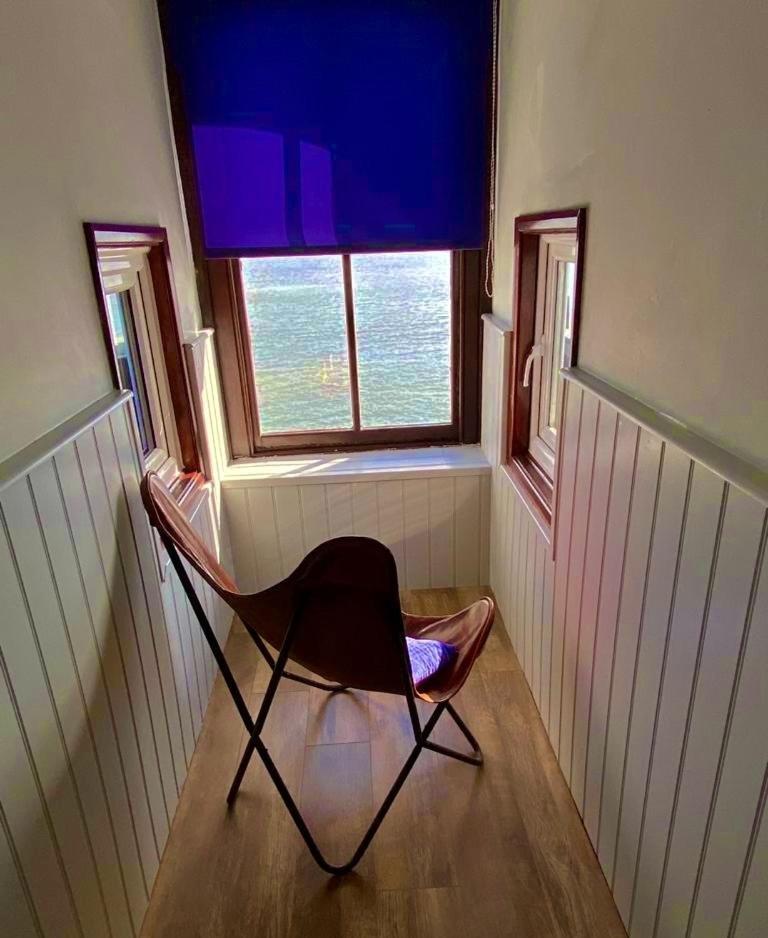 No: 1 The Esplanade Guest Accommodation. Tenby Exteriör bild